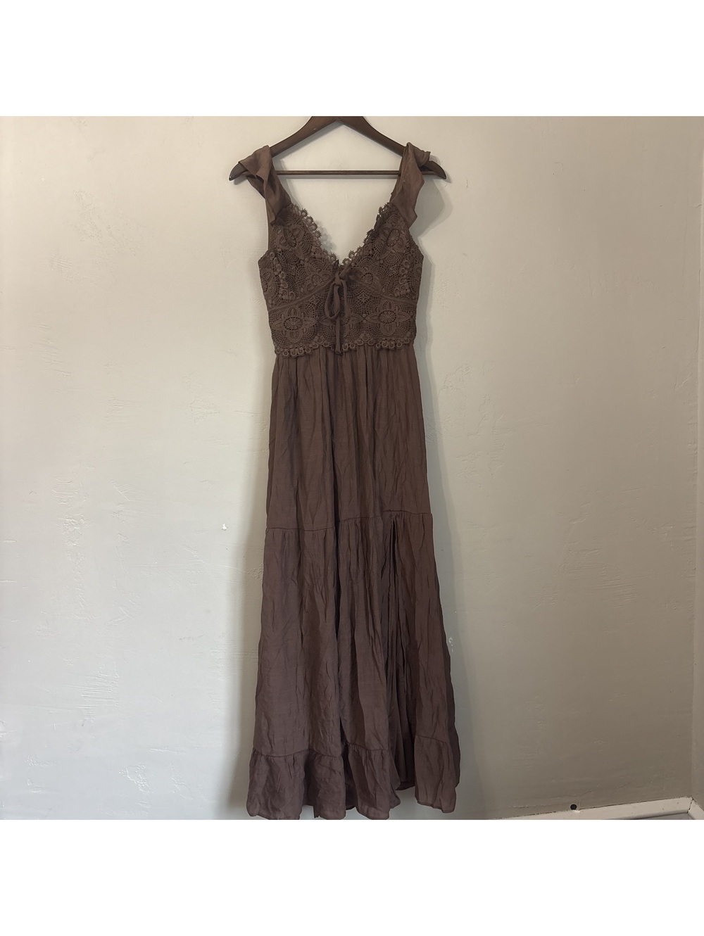NWT Palm & Flower Brown Lace Crochet Tie Back Tiered Maxi Dress Womens Large